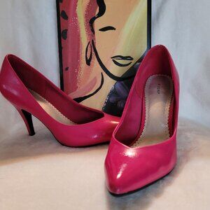 Fioni, size 9.5, Leather hot pink
